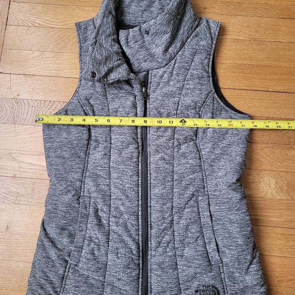 The North  Face  Pseudio  Vest - Picture 15 of 16